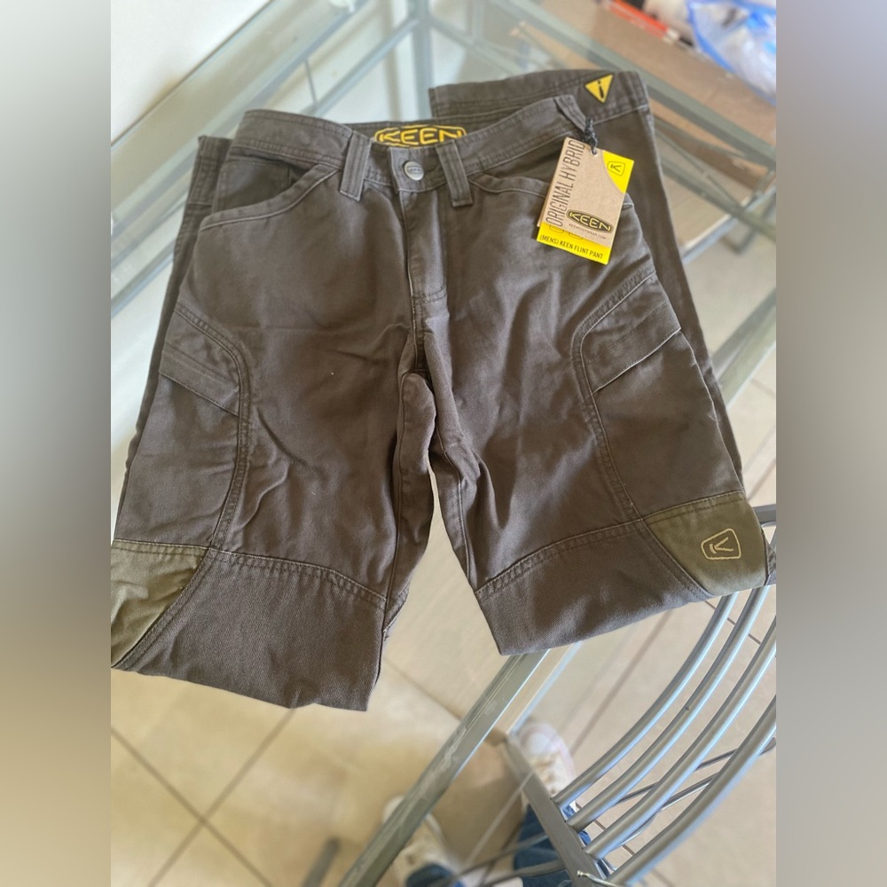 Keen Flint pants 28x34